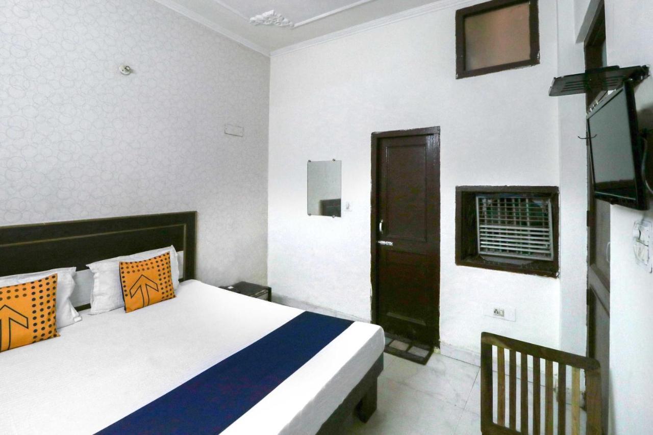 Hotel O Sun City 42 Chandigarh Bagian luar foto