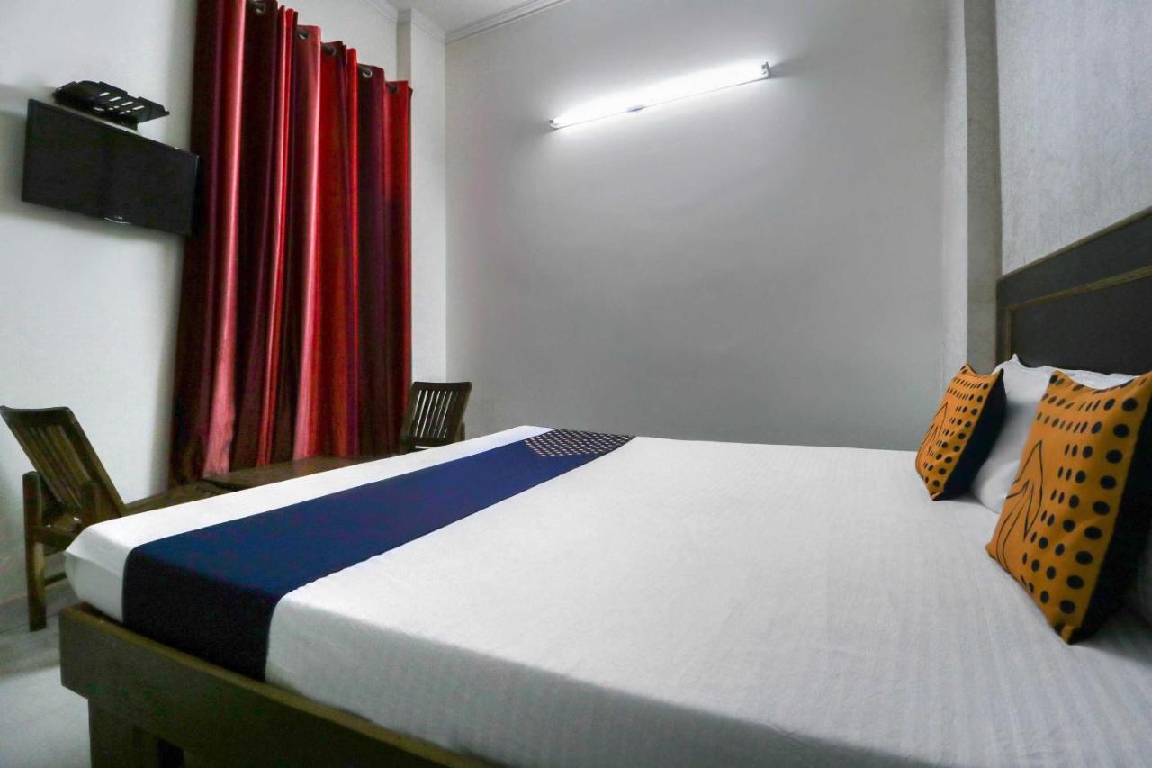 Hotel O Sun City 42 Chandigarh Bagian luar foto